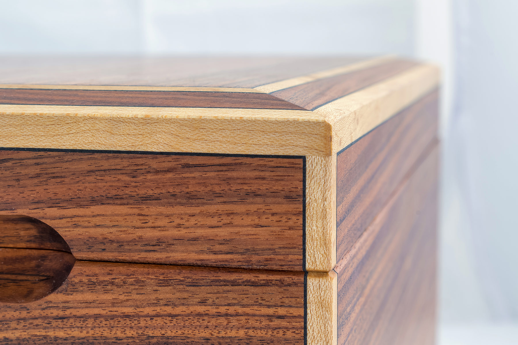 Humidor nach Maß, Maßanfertigung Massivholz Augsburg Bayern Deutschland